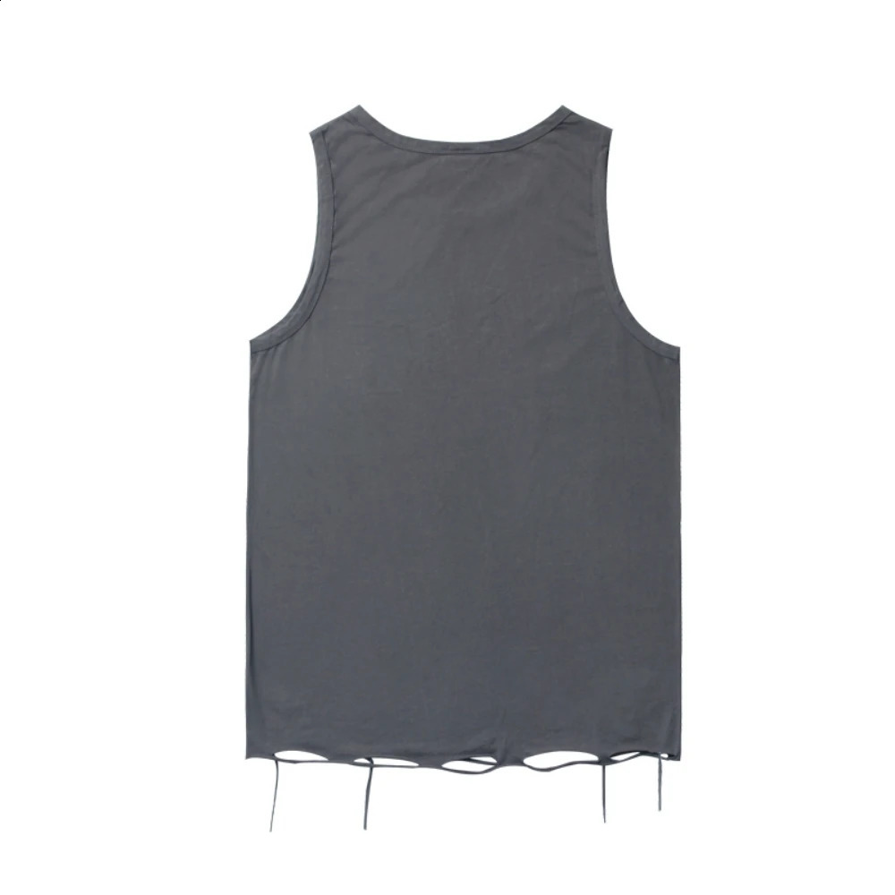 Ripped Vintage Tank Top Men Women T-shirt Frayed Gothic Clothes Oversize Hip Hop Punk T Shirt Y2k Sleeveless Mens Clothing Tops 240810