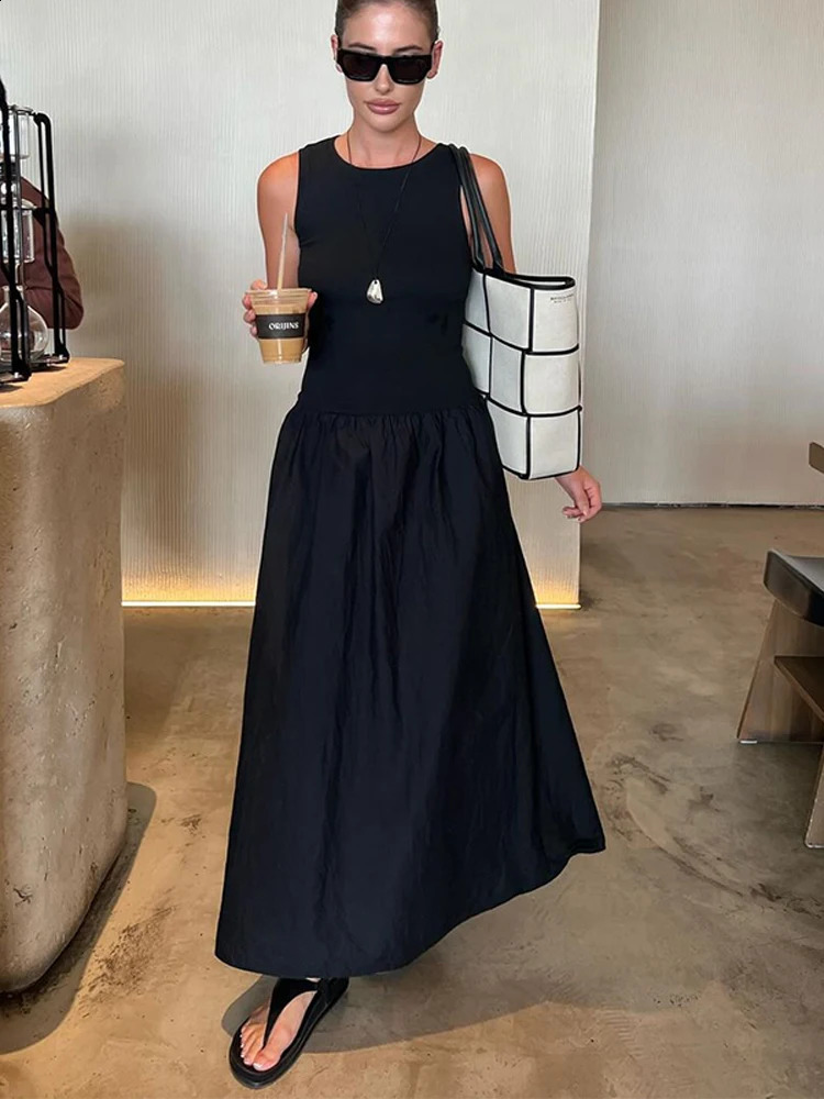 Summer Women Black Backless Sleeveless Dress Casual Loose O Neck Long Dresses Chic Female Street Vacation Outfits 240810
