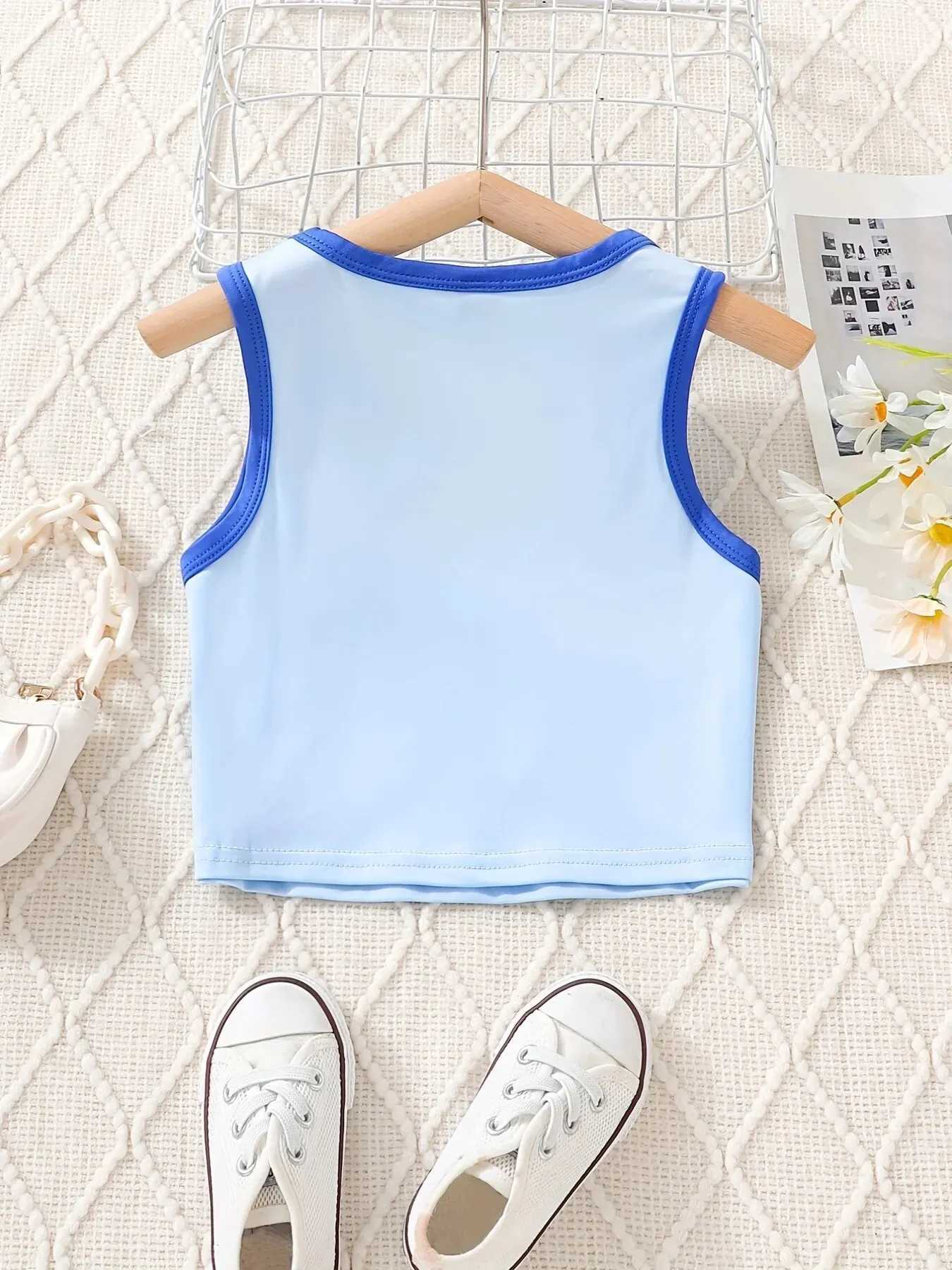 Girls summer love print sleeveless round neck contrasting vest suitable for Versatile basic style for both exterior and interior wear W240809