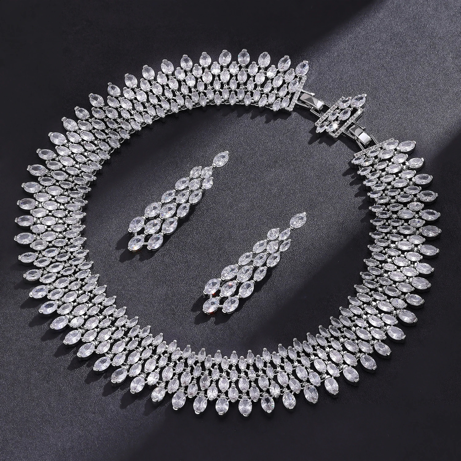 Cubic Zirconia Choke Ring 2-piece Womens Necklace and Earrings Bridal Jewelry Set Nigeria Wedding 240805