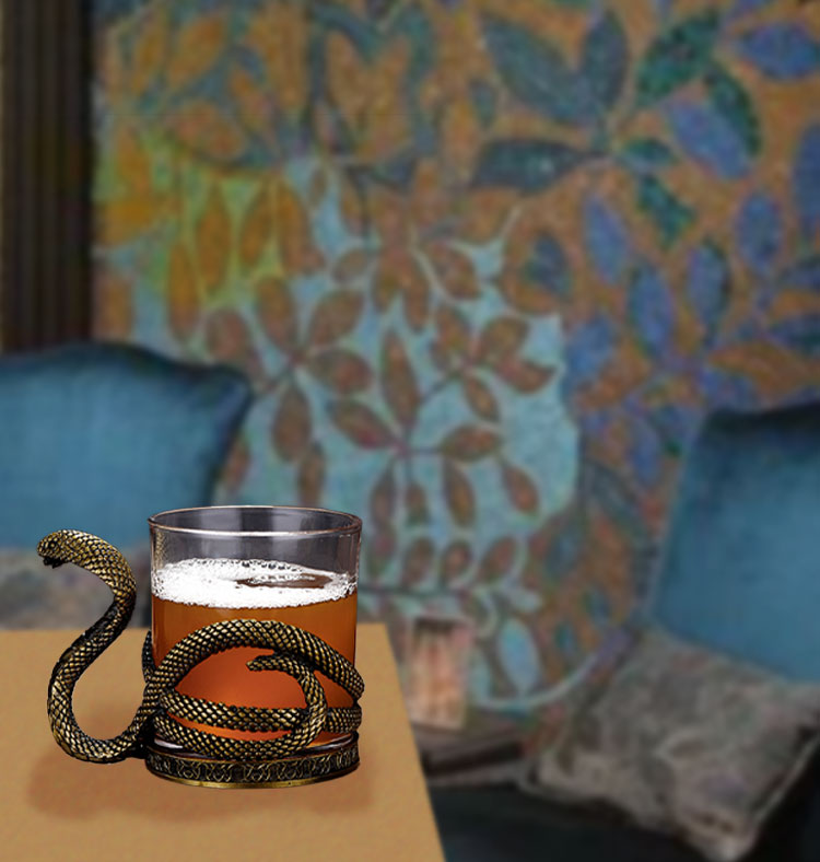 Whiskey Classic Mamba snake glass Brandy glass bar special beer mug