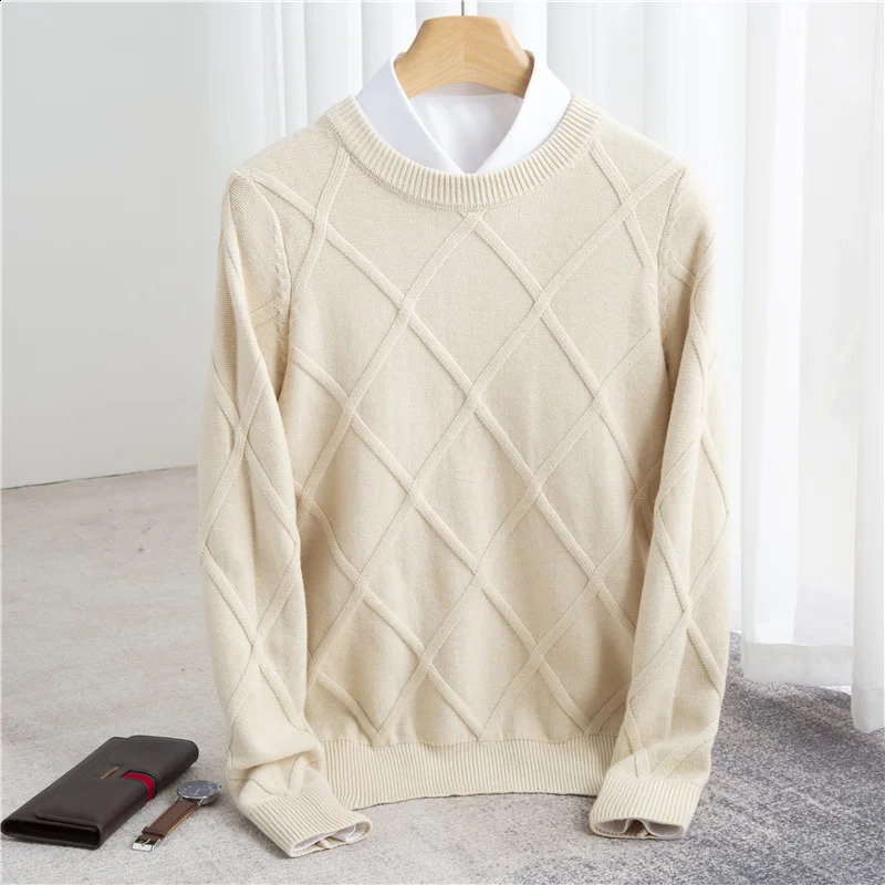 CAIXINGLE Round Neck Large Plaid Knitted Sweater Mens High-End Woolen Sweater Pullover Loose Comfortable Top 240809