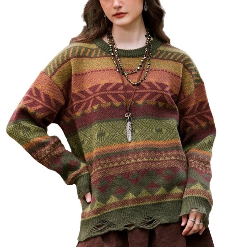 New Autumn and Winter Loose Round Neck Geometric Pattern Perforated Knitted Long Sleeved Sweater