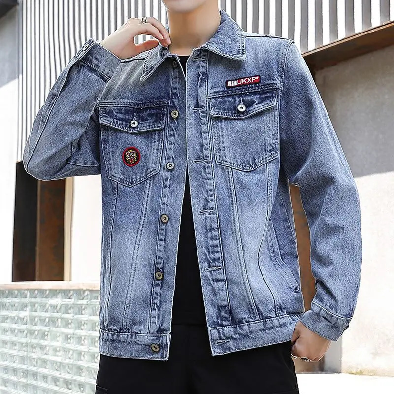 Denim Jacket Men Printed Black Streetwear Bomber Jacket Embroidery Spring Autumn Windbreaker Blue Jean Korean Fashion Loose 240816