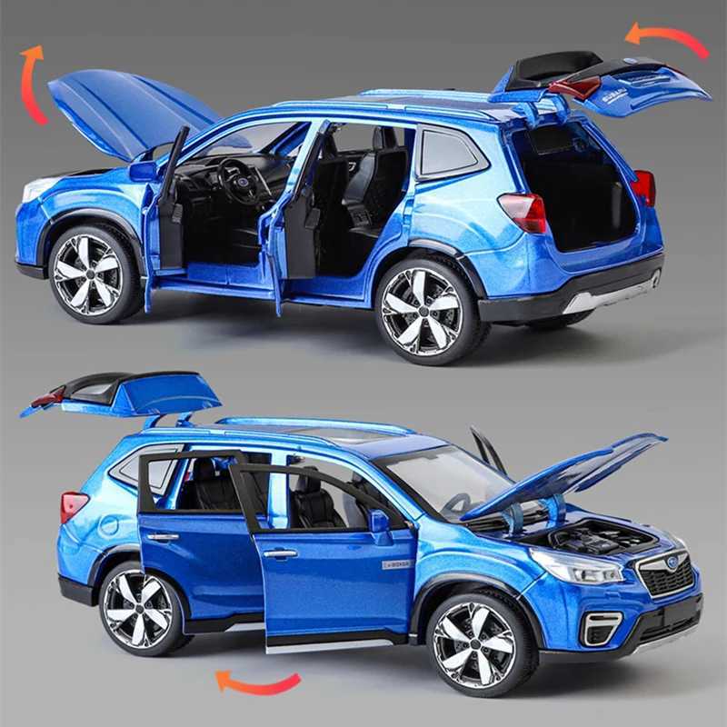 1/30 Subaru Forester SUV Alloy Car Model Diecast Metal Off-road Vehicles Car Model Simulation Sound and Light Childrens Toy Gift Y240809