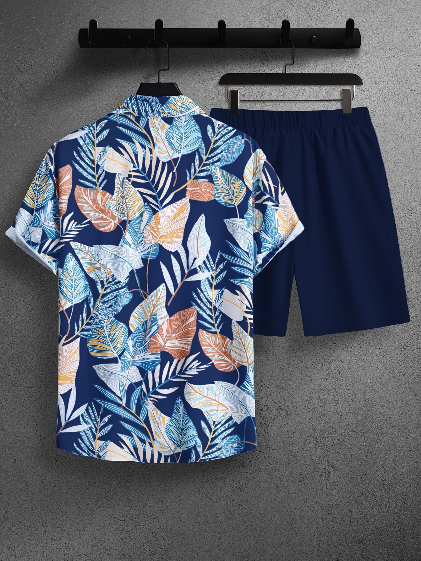 Hawaiian Style Mens Short Sleeved Shirt And Beach Shorts Set Summer Fashion Mens Casual Shirt Mens Shirt Set 240810