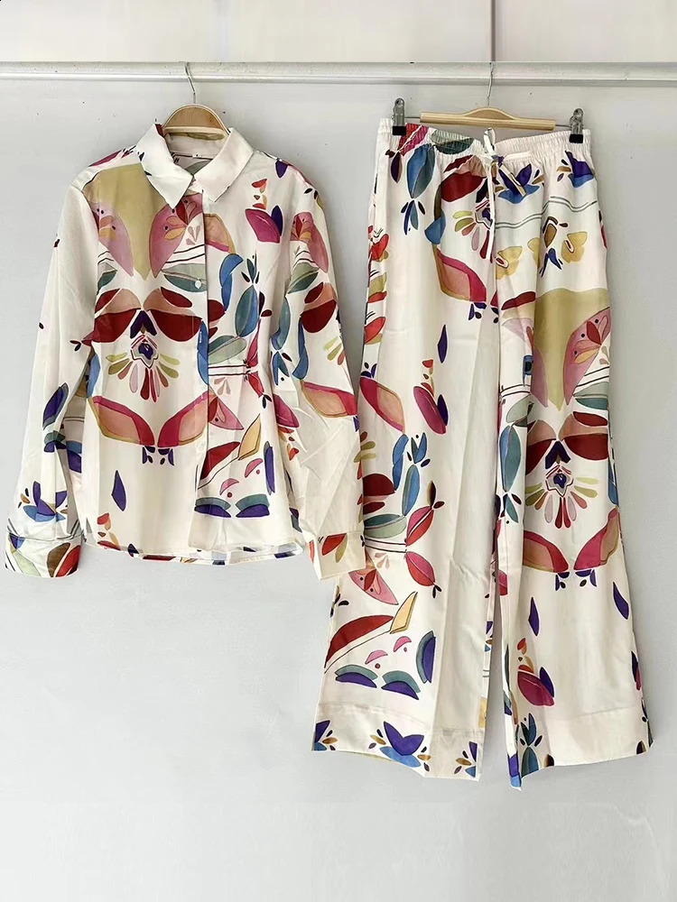 Retro geometric print loose long sleeved shirt two-piece set 2024 autumn womens elastic waist wide leg pants fashion set240810