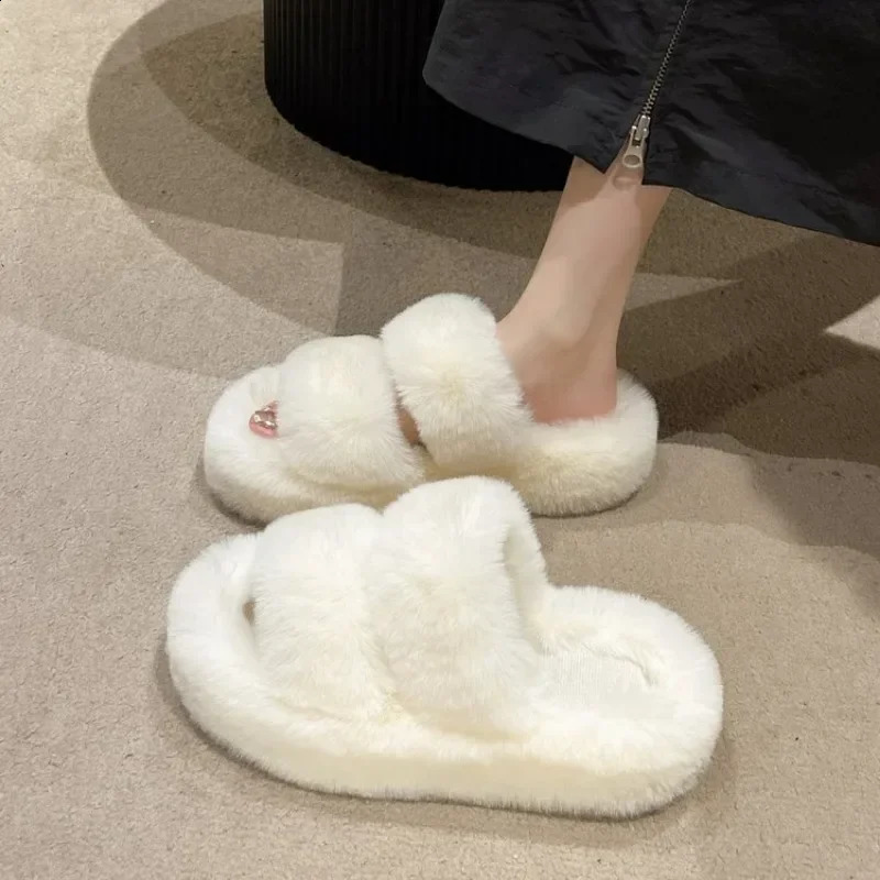 Women Thicken Plush Fur Slippers Winter Slip on Chunky Platform Loafers Mules Woman Thick Bottom Cotton Slippers Flip Flops 240809