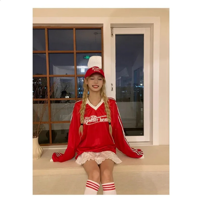 American retro spicy girl red Vneck comparison patch work Jersey Pullover letter printing casual loose long sleeved top 240810