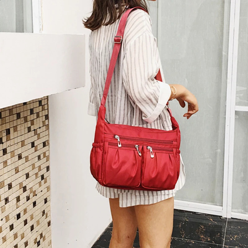 Nylon Crossbody Bag For Women Large Capacity Shoulder Multipocket Female Shopping Travel Lady Handbag Leisure Purse sac 240810Z