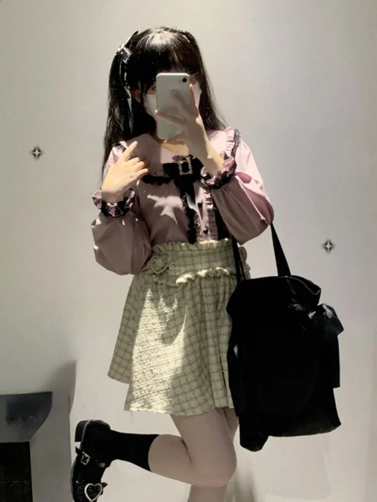 Sweet Lolita Blouses Womens SpringSummer Japanese Fashion Harajuku Lace Bow Long Sleeve Shirt for Girls Kawaii Top Blusas Camisas 240810