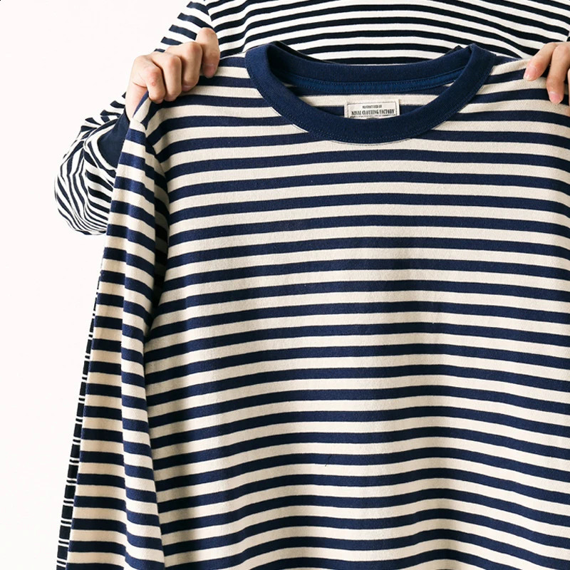 Amekaji Mens Classic Blue and White Horizontal Stripes American Retro Sports T-Shirt Long-Sleeved Spring And Autumn 240809