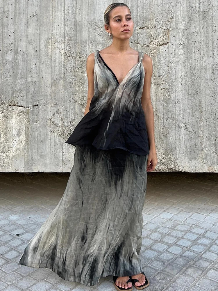 TRAFZA Summer Female Chic Suits Dew Shoulder Tie-dye Printed V-Neck Sling Vest TopSide Zipper Pleated Mid-length Skirt Mujer 240810