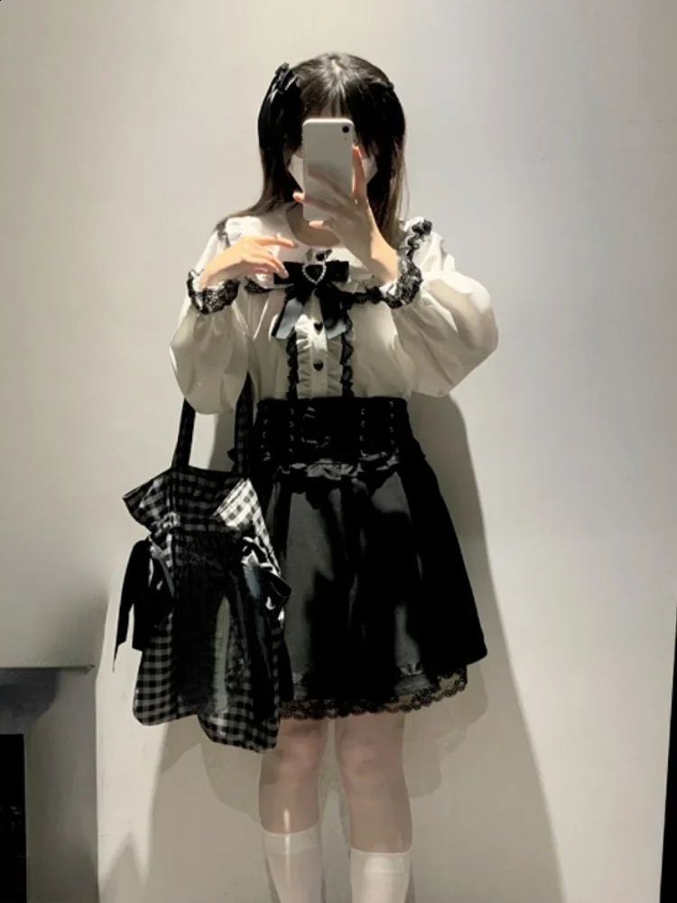 Sweet Lolita Blouses Womens SpringSummer Japanese Fashion Harajuku Lace Bow Long Sleeve Shirt for Girls Kawaii Top Blusas Camisas 240810