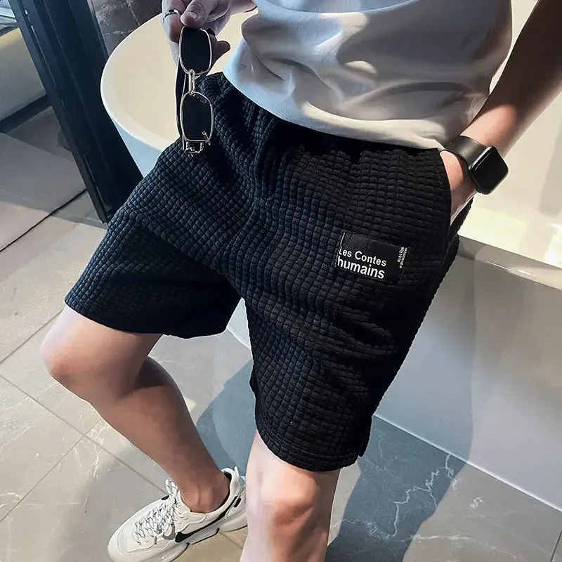 Mens shorts waffle white loose mens shorts with wide pockets Y2k pants 2024 personalized 3rd quarter elastic essential Xxl240810