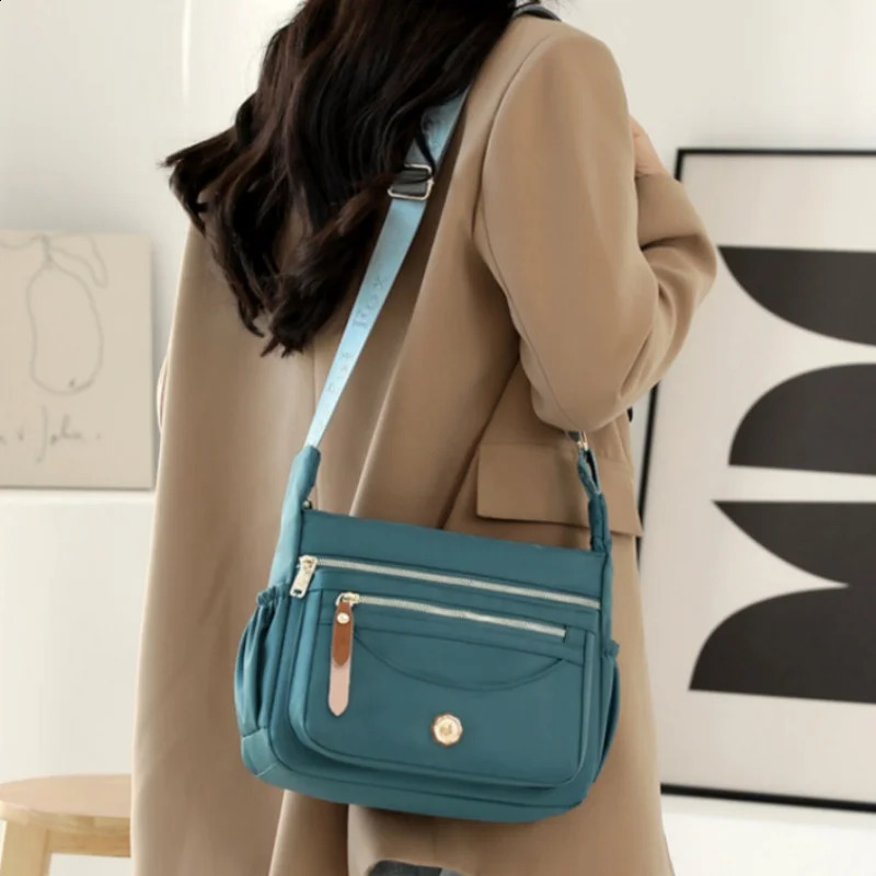 Women Nylon Shoulder Bag MultiPockets Crossbody Fashion Handbag Adjustable Strap Ladies Waterproof Messenger Satchels 240810