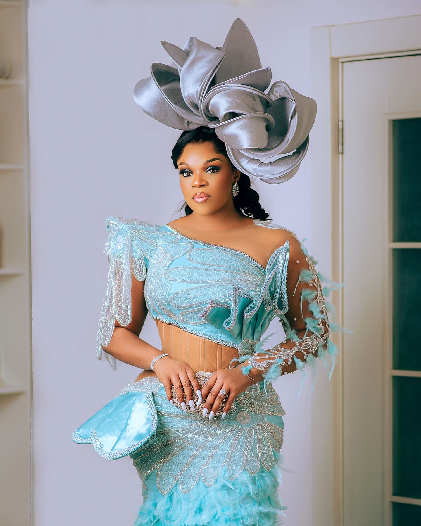 2024 Plus Size Light Sky Blue Mermaid Prom Dress Lacefull Promdress Feathers Crystals Evening Formal Party Second Reception Birthday Engagement Gowns 