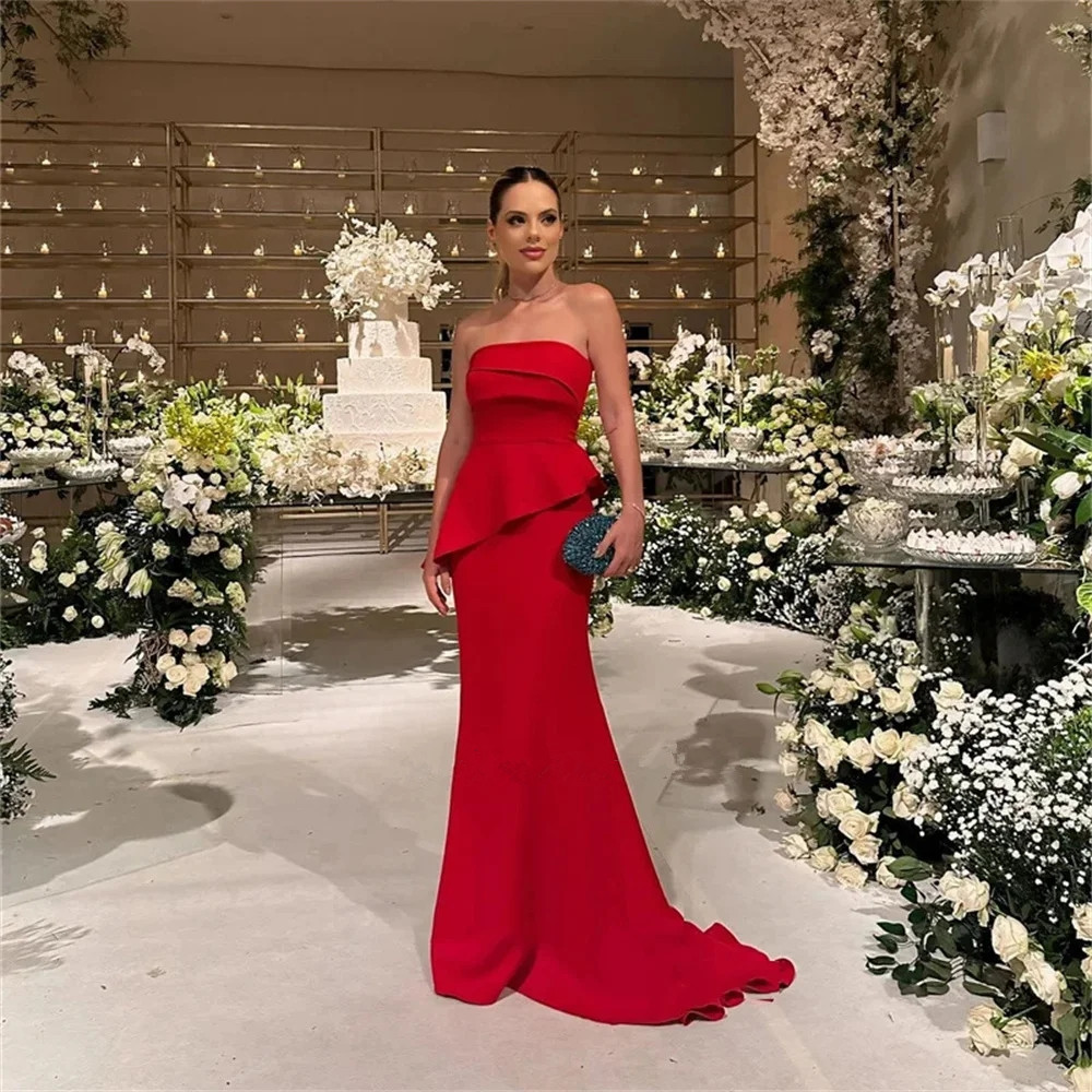 Simple Red Mermaid Strapless Pleats Stain Evening Dresses Sleeveless Open Back Sexy Floor Length Formal Prom Party Gown Celebrity Dresses
