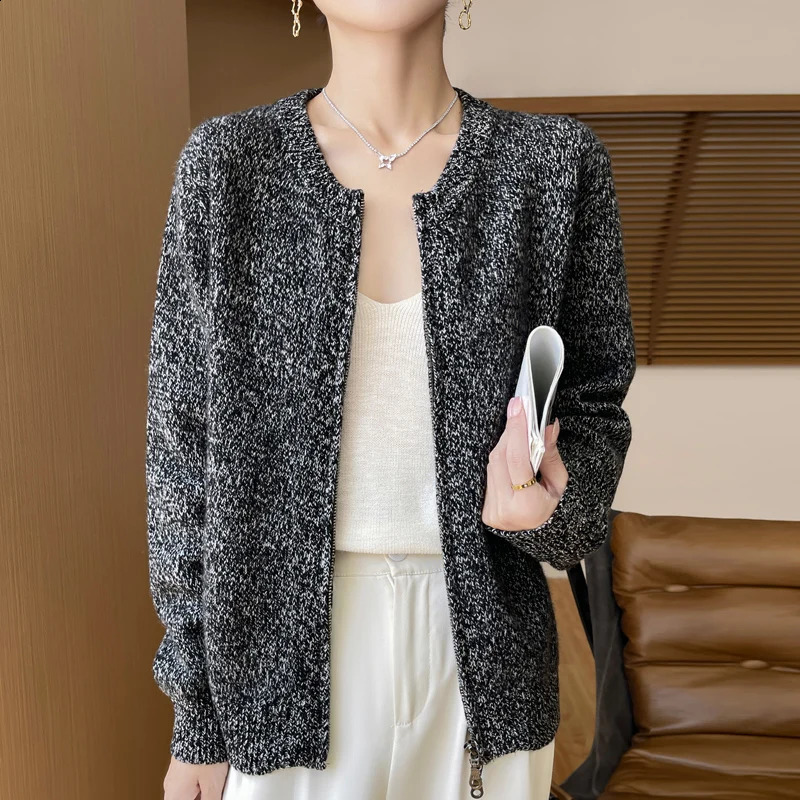 Round Neck Cardigan Womens Cashmere Knitted Jacket With Zipper Loose Long Sleeves Autumn Winter Versatile Warm CommutingTop 240812