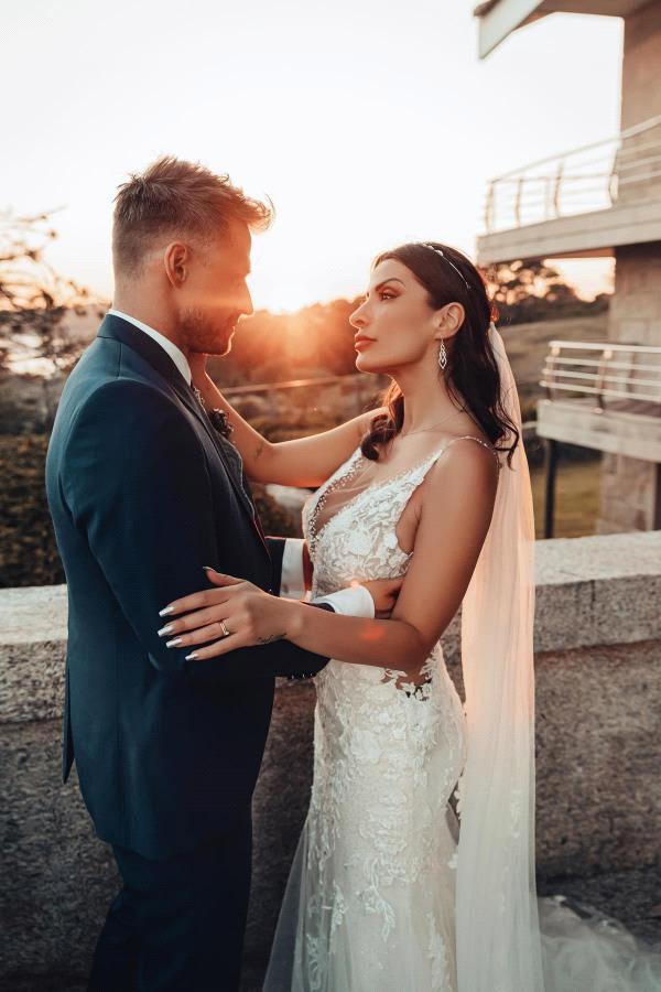 Tulle Modern Mermaid Spaghetti Lace Applique Beach Bridal Gowns Sweep Train Custom Wedding Dresses Bc