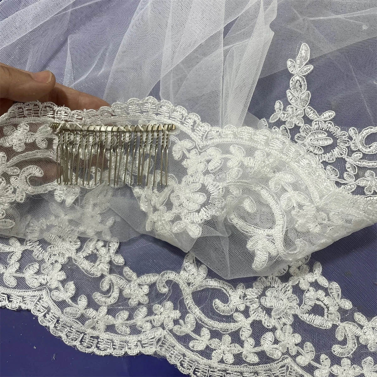 Vintage Wedding Veil One Layer Long Blusher Cathedral Veils Appliques Edge With Comb Custom Made Bridal Accessories Ceremony