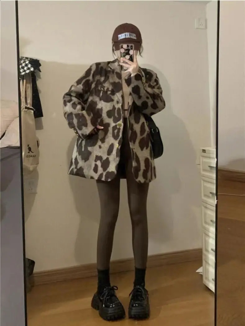 Womens Autumn and Winter American Style Short Leopard Print Tweed Blazer Retro Casual Solid Color Loose Printed Tweed Jacket 240812