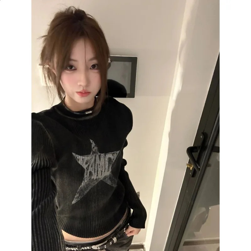 HOUZHOU Gothic Black Star Sweater Women Grunge Autumn Y2k Vintage O-neck Knitted Pullover Goth Short Jumper Kpop Korean Fashion 240812