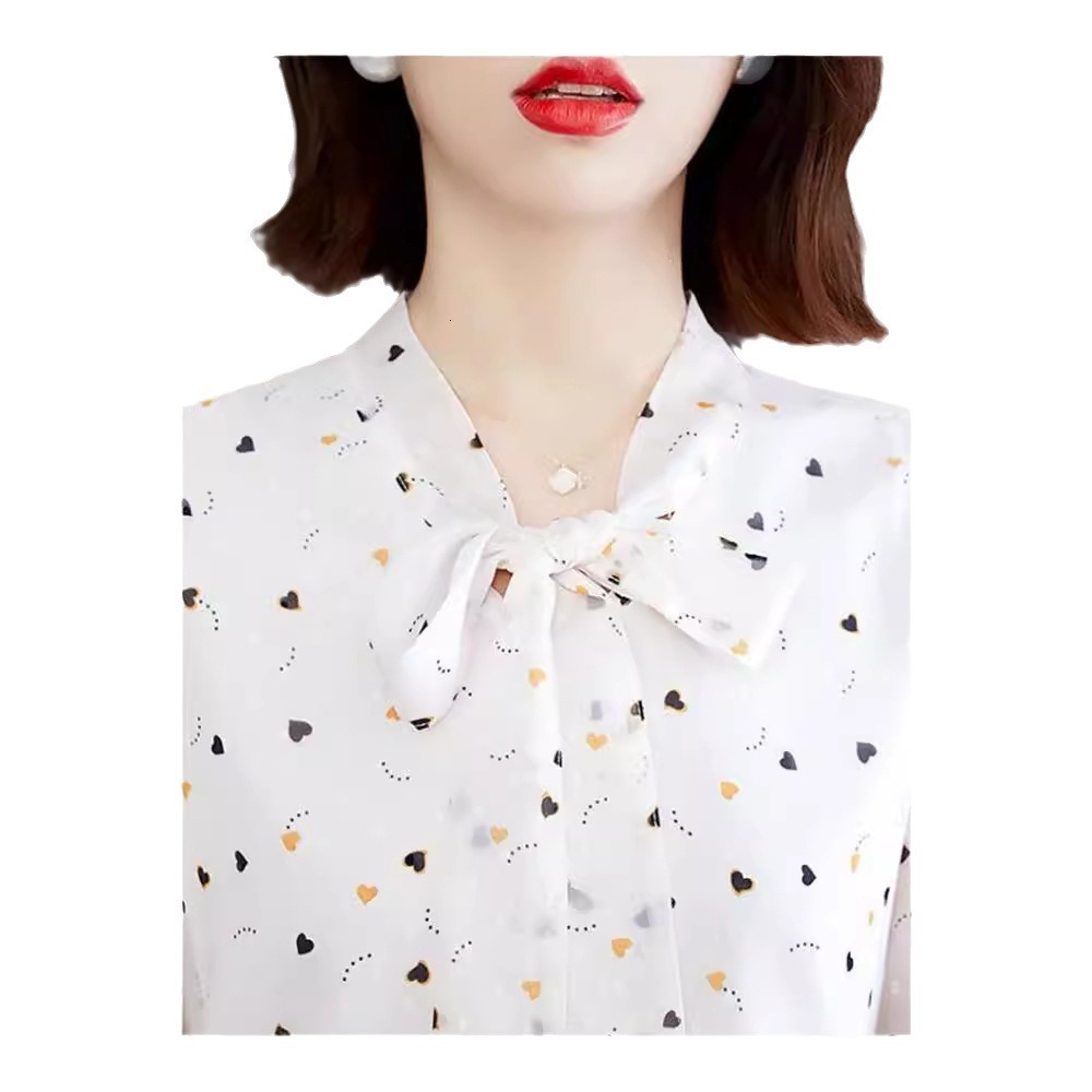 Spring 2024 New High end Long sleeved Women's Stylish Age reducing Small Chiffon Shirt, Floral Inner Top