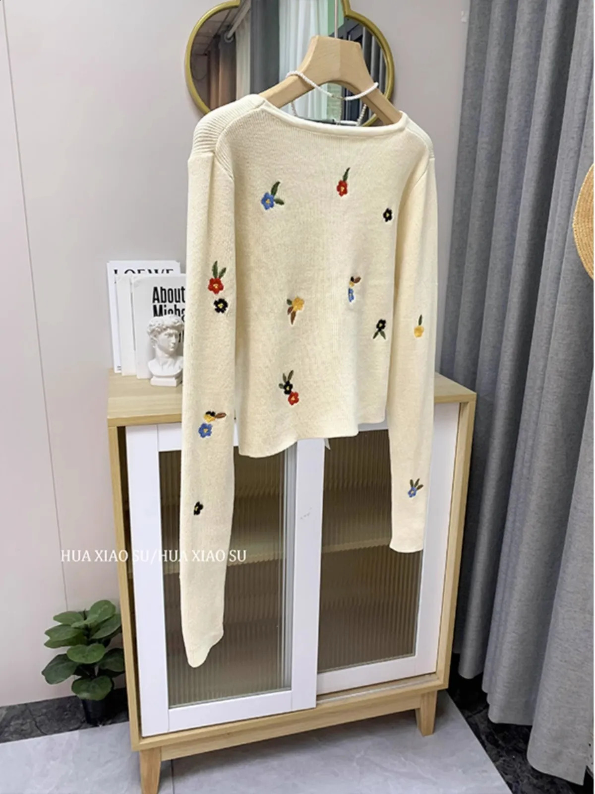 Cute Fashion Loose Cardigan Korean-style Sexy Long Sleeved V-neck Jacket Autumn And Winter Warm Sweater 240812