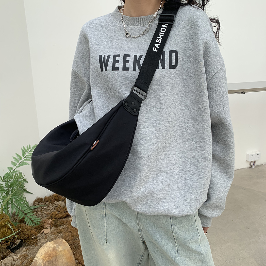 Casual bag female new autumn and winter large capacity wide shoulder strap crossbody bag nylon cloth large capacity single shoulder bag tide