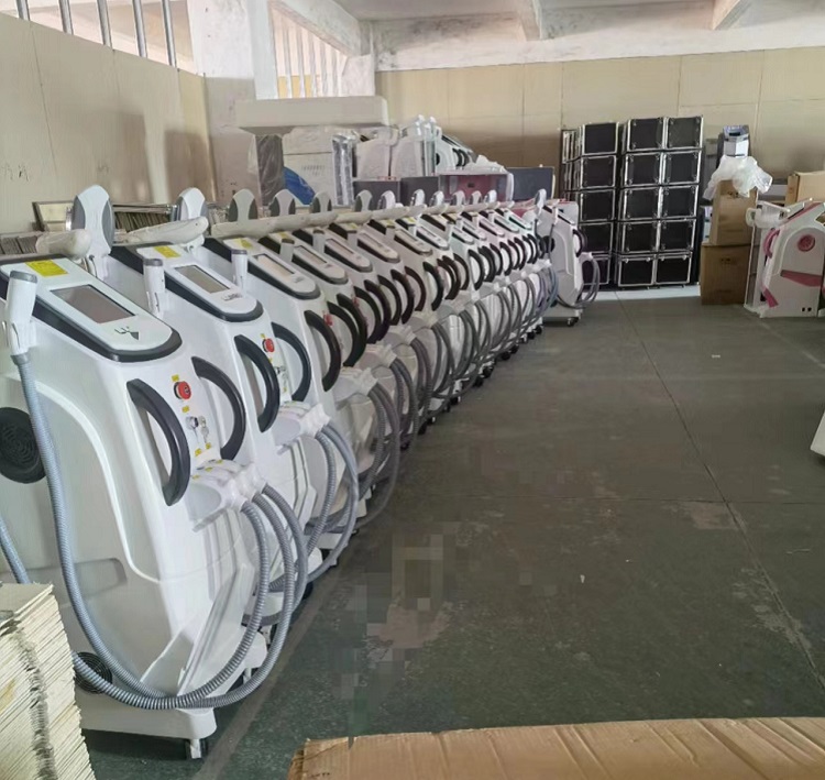 Newest Multifunction carbon 4 in 1 q switched nd yag laser hair removal machines rf face skin opt ipl hair remove diodelaser hair removal Equipment