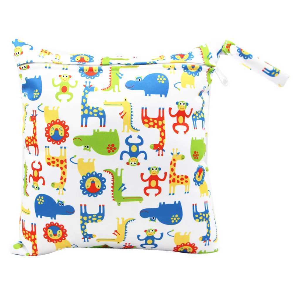Baby Napkins Diapers Wet Bag 28 * 30cm Single Zipper Travel Reusable Storage Bag Waterproof PUL Handle Baby Cart Bag W240812