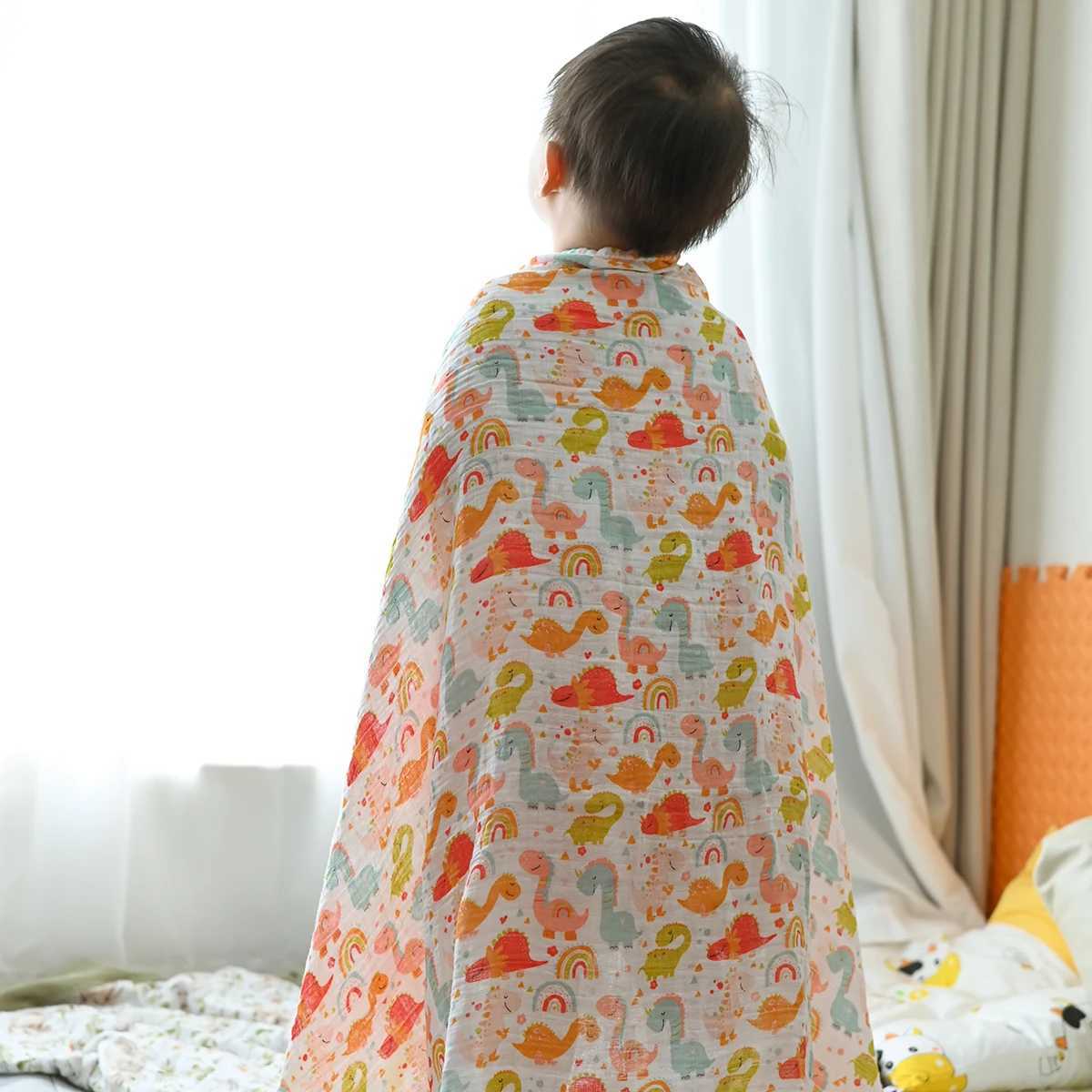 HappyFluent new dinosaur printed soft bamboo cotton fabric 120 * 110CM baby packaging newborn multifunctional swallow sleeping blanketW240810