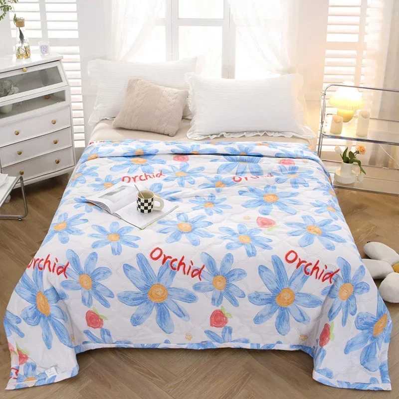 Cartoon cotton childrens blanket baby blanket 100 * 150cm summer thin moisture absorbing blanket core soft and warmW240810