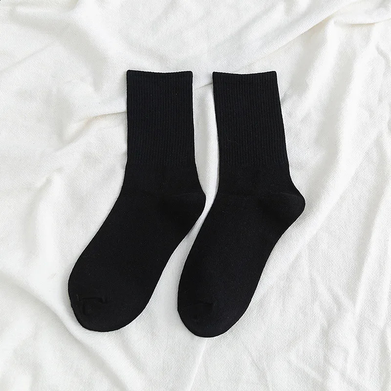 D Medium tube white socks solid color socks mens socks autumn and winter socks 240812