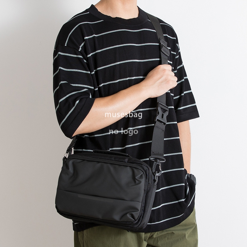 Japanese simple shoulder bag Men's casual cross-body bag Waterproof trend camera bag Business messenger bag Chest bag
