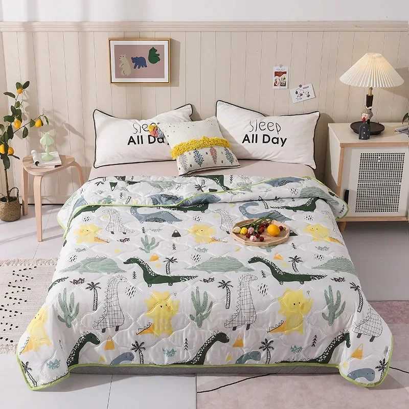 Cartoon cotton childrens blanket baby blanket 100 * 150cm summer thin moisture absorbing blanket core soft and warmW240810