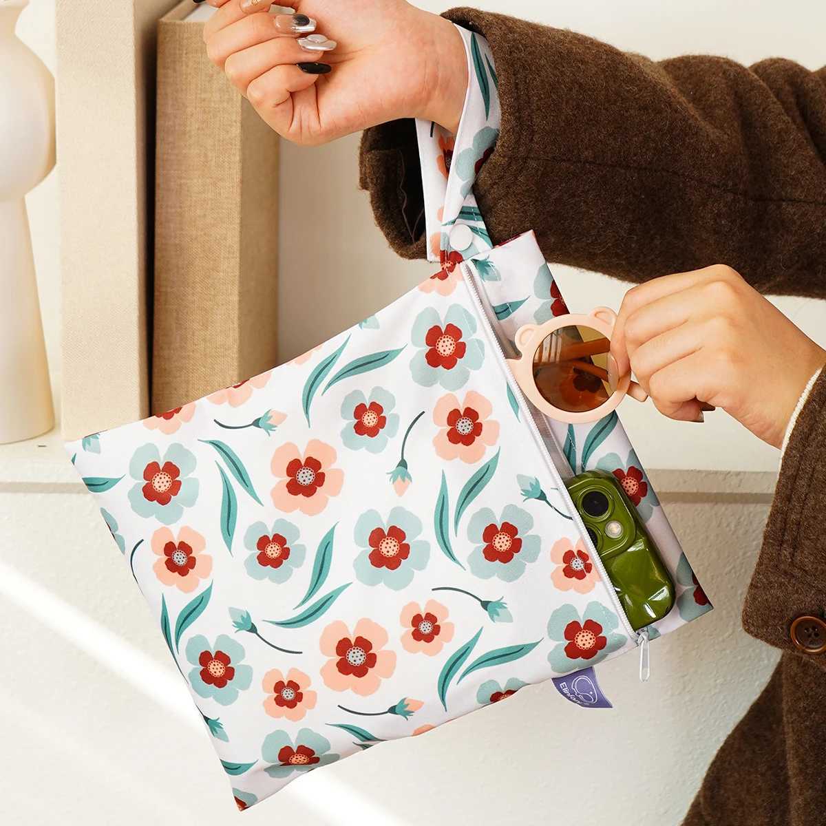 Elinfant wet dry bag mini baby diaper bag diaper bag 18 * 25cm waterproof reusable washable diaper bag W240812