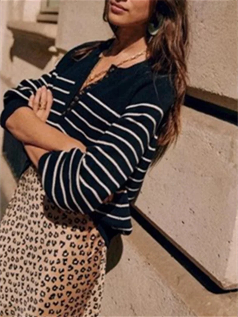 Autumn Womens Front Buttons Sweater Stripes Preppy Style O-neck Long Sleeve Female Pullover Tops 240812