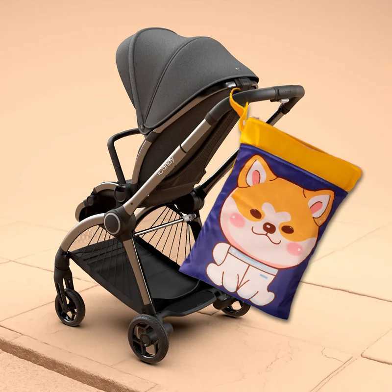 Waterproof and reusable wet dry bag suitable for baby clothing diapers with two zippered pockets and handles beach swimming pool fitness bag handcart 