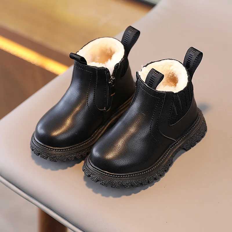 2024 New Ant/Winter Boys and Girls Boots Childrens Warm Shoes Anti slip Childrens Outdoor Boots with Cashmere for Boys W240810
