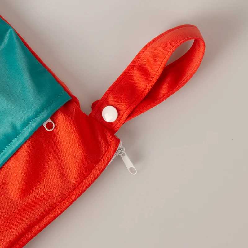 Waterproof and reusable wet dry bag suitable for baby clothing diapers with two zippered pockets and handles beach swimming pool fitness bag handcart 