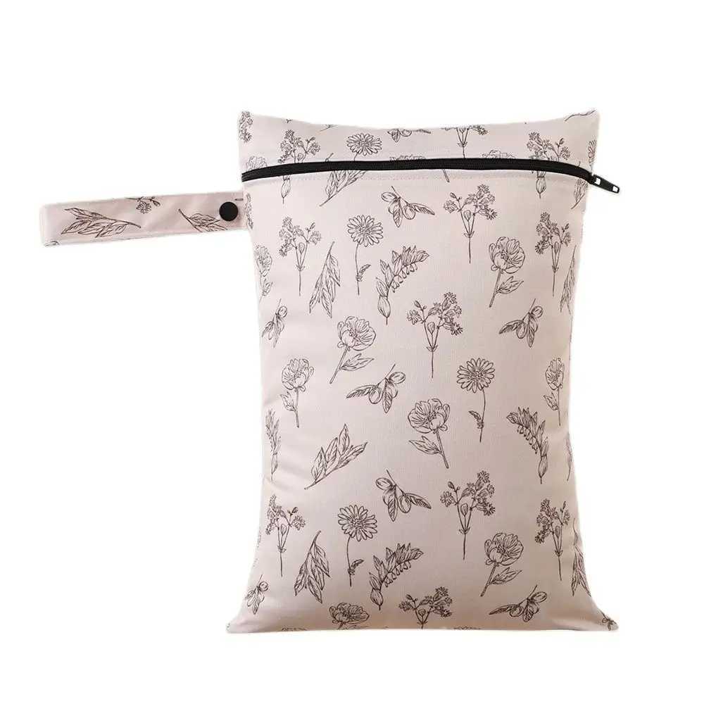 HappyFluent New Fashion Printing 26 * 36CM Waterproof Washable Cart Urine Bag Mom Handbag Beach and Tourism W240812