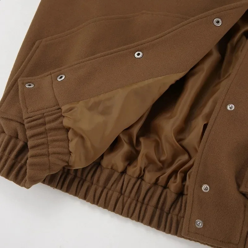 Womens Fashion Long Sleeve Brown Tweed Thick Coat Temperament Commuting Female Clothes Winter Women Elegant Loose Jacket 240812
