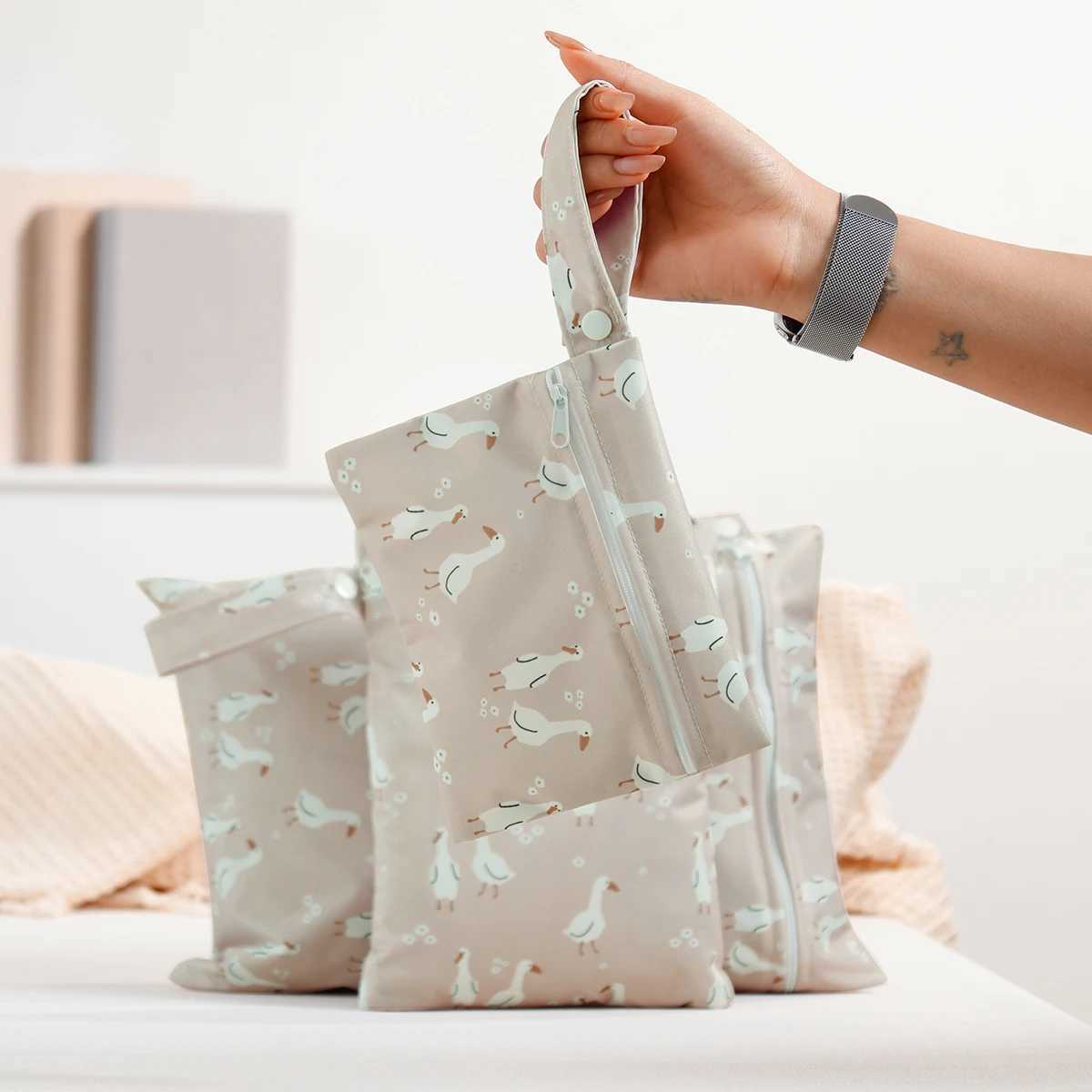 Elinfant 3-piece recycled fabric waterproof dry bag portable urine bag sanitary storage bag W240812
