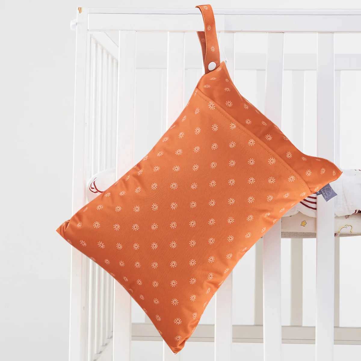 Elinfant 1 piece reusable waterproof Diaper bag with double pocket fabric handle Diaper wet bag W240812