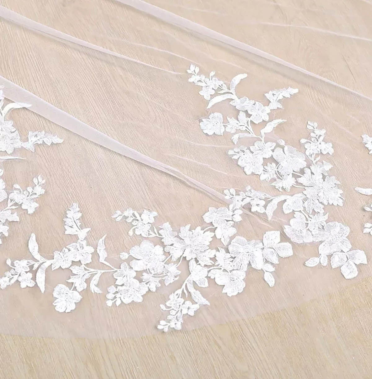 Simple Wedding Veil One Layer Long Flowers Cathedral Length Veils Appliques Edge Velo De Cabeza With Comb Custom Made Bridal Accessories