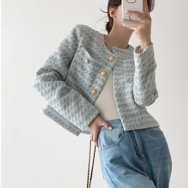 Elegant Pearls Buttons Cropped Jacket Women Korean Fashion Round Neck Tweed Coat Female Pockets Chic Outwear Short Tops Clothes 240812