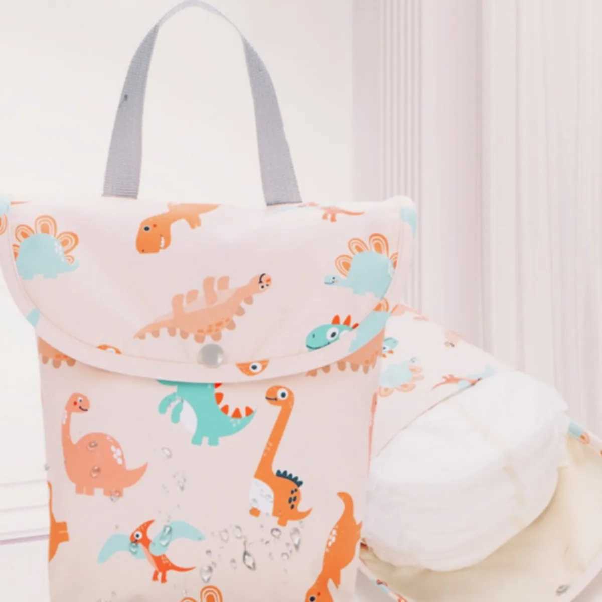 Cute Dinosaur Baby Diaper Storage Bag Outdoor Portable Waterproof Baby Diaper Storage Bag W240812