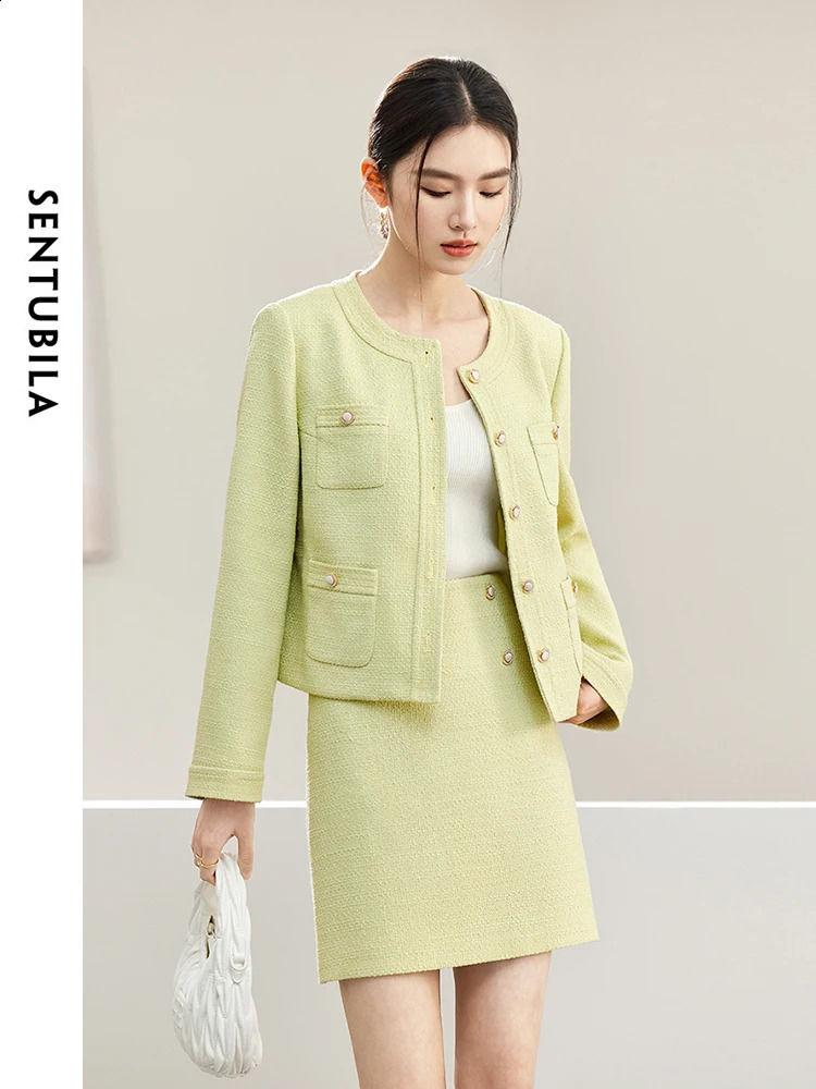 SENTUBILA Cropped Tweed Jackets for Women Spring Autumn Elegant Round Neck Female Long Sleeve Straight Outerwear 141W53349 240812